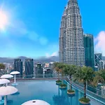 Sky Suites Klcc By Like Home